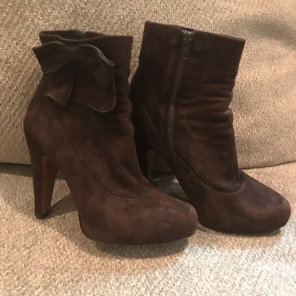 Coach brown suede ankle boots with bow trim 9.5 - Picture 2 of 5